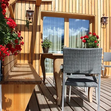 Mi Amur Chalet Stern